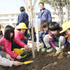 思い出を植樹に込め－洲本市立加茂小学校－