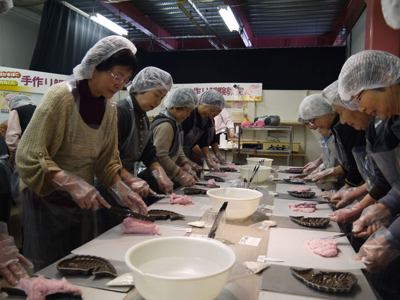 2015年2月のトピックス「世界に一つだけの手作り蒲鉾！」