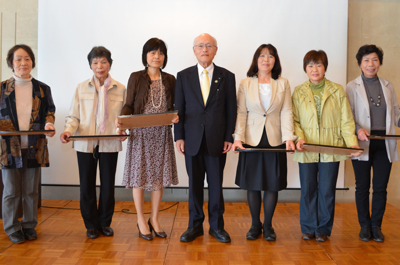 2015年4月のトピックス「女性力で和牛増頭　淡路和牛女性活性化大会」